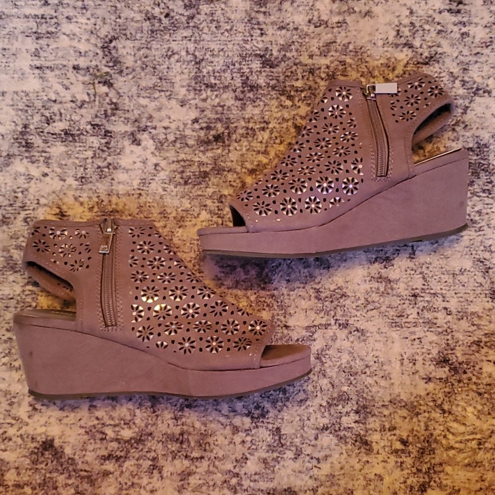 Open toe wedge heels
